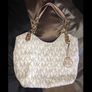 Michael Kors purse
